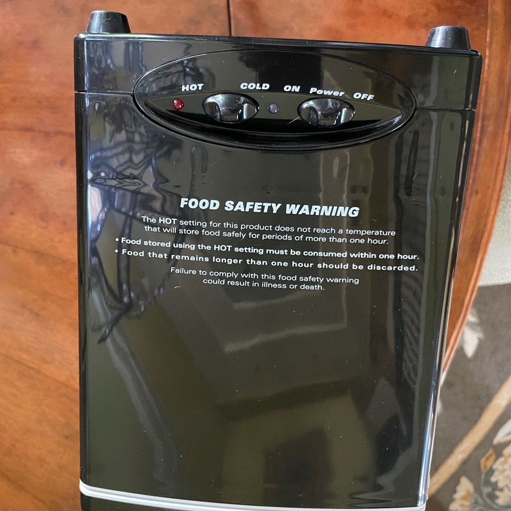 Sharper Image Hot Cold Snack Box - Picture 5 of 10